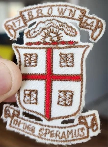 VINTAGE BROWN UNIVERSITY PROVIDENCE RI. EMBROIDERED PATCH IN DEO SPERAMUS - Picture 1 of 7