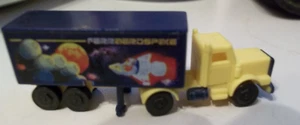 vintage mini Ferrero plastic FERREROSPACE truck/trailer - Picture 1 of 3
