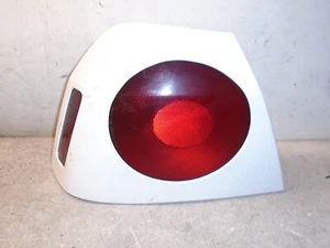 Luz trasera izquierda del lado del conductor Chevy Impala 2004 2005 con cubierta - Imagen 1 de 4
