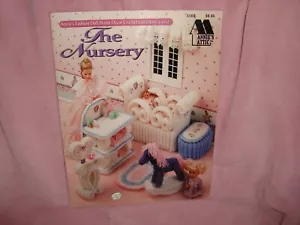 1994 Annie's Fashion Doll Home Decor Crochet Leaflet #538B THE NURSEY - Imagen 1 de 2