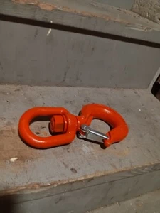8 Ton ELD Grade 80 Alloy Swivel Hook w/ Latch - Picture 1 of 2