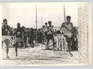STANFORD Runner CLYDE JEFFREY Long Beach Rallies VINTAGE 1940 Press Photo - Picture 1 of 2