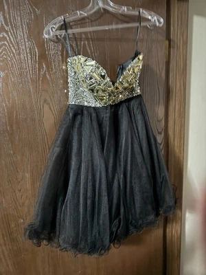 Black "Night Moves" dress size 0 - Image 1 of 2