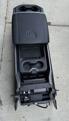 RAM 2500 3500 2019 2020 2021 2022 2023 2024 中心控制台木饰 — 第 1/4 张图片