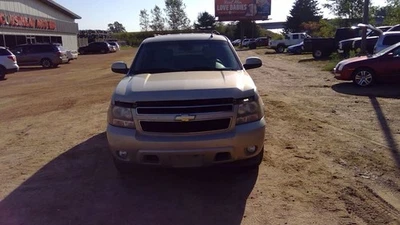 (LOCAL PICKUP ONLY) Front Bumper With Fog Lamps Opt T96 Fits 07-14 SUBURBAN 1500 - Image 1 of 4