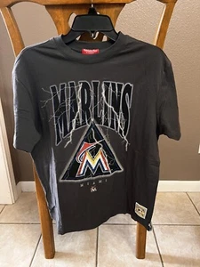 Mitchell & Ness Miami Marlins Women’s Boyfriend T-Shirt Size S NWT $60 MRPS - Picture 1 of 3