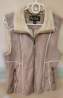 Chaleco Forrado Sherpa Gamuza 'Big Chill' con Bolsillos Mujer Talla Mediana Foto 1 de 4