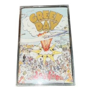 Green Day 1994 Dookie Cassette Tape, Black, Canada Release, Reprise Records - Picture 1 of 6