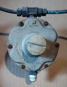 RegO Regulator & Tee Check Manifold Assembly - 2032 & 1450R - Picture 1 of 3