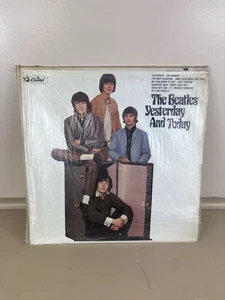The Beatles Yesterday and Today 1966 2nd State Butcher MONO Wrapped First Press - Picture 1 of 14