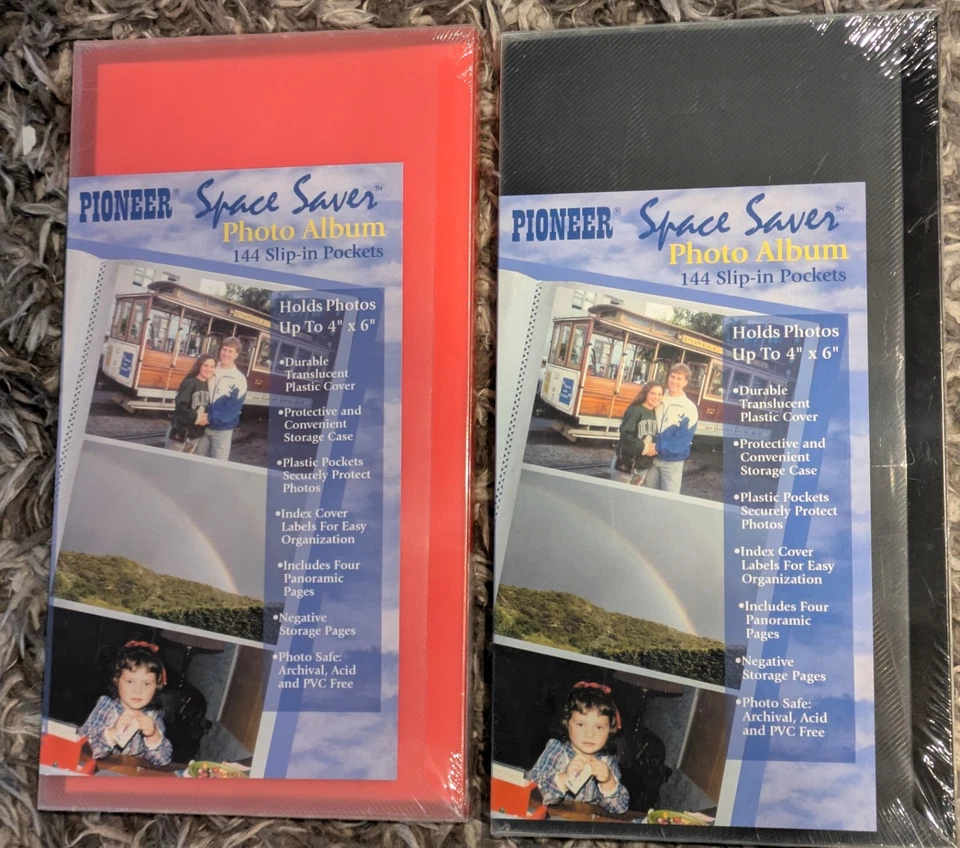 Фотоальбом IONEER CF3 Space Saver 4x6 144 пленочные рукава чехол красный/черный - Изображение 1 из 1