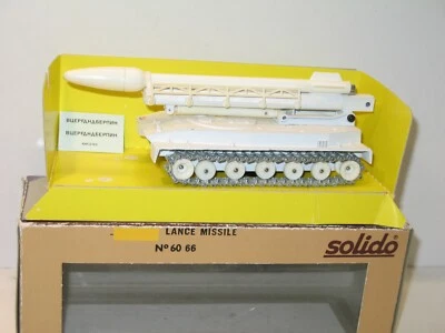 SOLIDO, Carro Armato Russo Militare Con Lanciatore Di Razzi PT76 Frog Bianco - Immagine 1 di 4