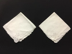 Vintage White Cotton Embroidered Scalloped Handkerchief, Set of 2 - Picture 1 of 4