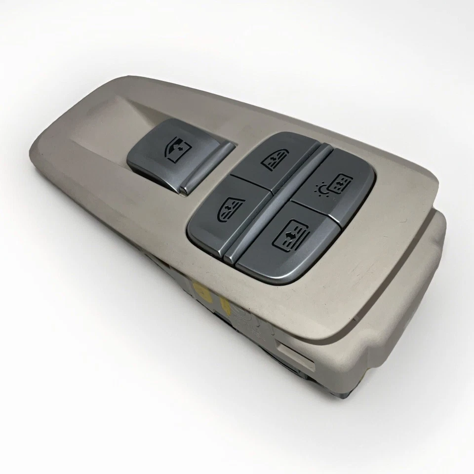 BMW 750i xDrive 2018 ✦ Interruptor de control de ventana trasera 9382506-03 OEM B1-1 Foto 1 de 4