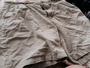 Size 38 mens shorts beige - Picture 1 of 5