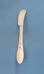 Community Oneida Silverplate 1932 Lady Hamilton Butter Spreader - Picture 1 of 8
