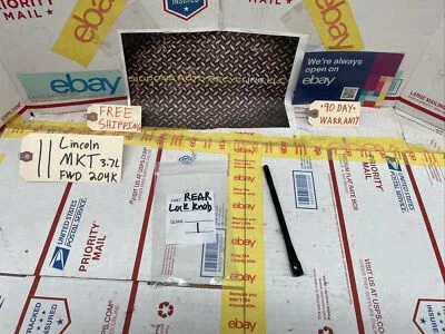 Lincoln MKT 2010-2019 interior puerta trasera cerradura perilla tirador lengüeta (se adapta a: izquierda/derecha) Foto 1 de 3