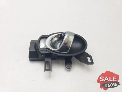 MANIJA PUERTA INTERIOR NISSAN JUKE F15 LADO PASAJERO DELANTERO IZQUIERDO 2015 Foto 1 de 4