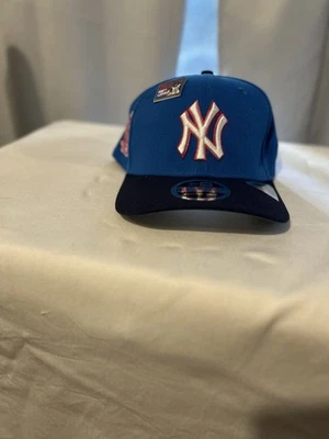 Gorra New York Yankees para hombre New Era 9SEVENTY elástica a presión azul Foto 1 de 4