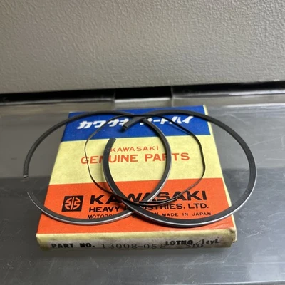 Juego de anillos de pistón Kawasaki STD. 13008-058 KD/KE175 Foto 1 de 3