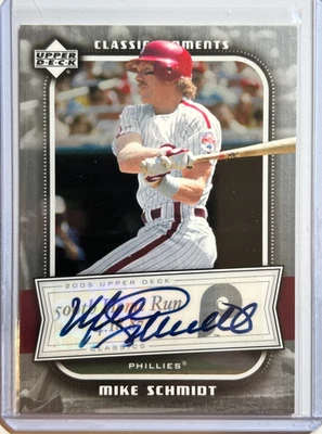 Mike Schmidt AUTO Classic Moments 500 HR Upper Deck 2005 Autograph Signature HOF - Image 1 of 2