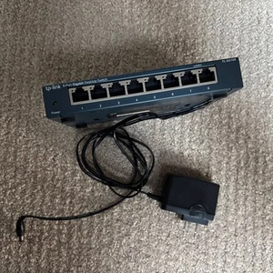 TP-LINK TL-SG108 8-Port Switch 10/100/1000Mbps Switch - Bild 1 von 5