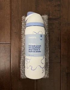 Botella Owala Freesip 32oz Urban Outfitters UO Exclusiva Atada y Verdadera AUTÉNTICA - Imagen 1 de 7