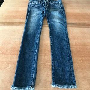 Moussy Skinny Jeans Women 26 Blue Low Rise Raw Hem Medium Wash Stretch Preppy - Picture 1 of 12