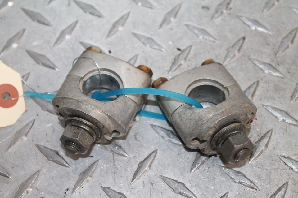 Yamaha MX80 1980 manillar montaje elevadores abrazaderas Foto 1 de 3