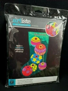 "Kit de medias navideñas de fieltro artista talla terminada 11,78"" x 19,6" - Imagen 1 de 5