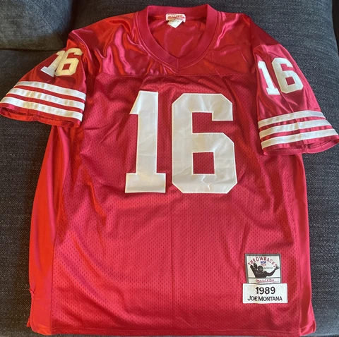 Mitchell & Ness Joe Montana San Francisco 49ers Authentic 1989 Throwbacks Jersey Cover
