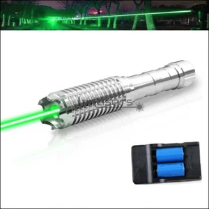 Adjustable Focus 520nm GR Laser Pointer Visible Beam Light Batteries &Charger - Picture 1 of 7