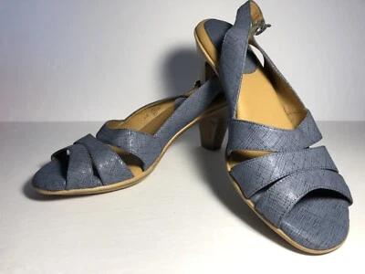 Sandalia Softspots para mujer 9,5 M tacón bloque con tiras azul Foto 1 de 4