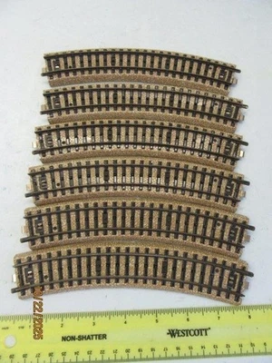 HO - Marklin 5100  M-Track Curved Stud-Contact (Set of 6) - Image 1 of 2