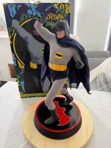 Figura Estatua Serie de TV Clásica Batman Formato Premium Sideshow 111/750 - Imagen 1 de 16
