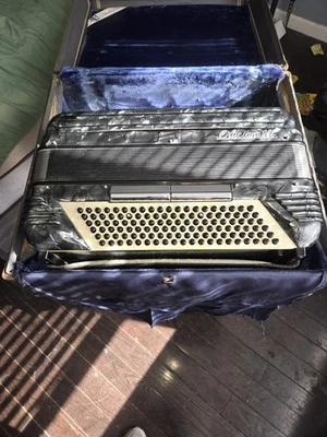 Винтажный Pancordion Crucianelli аккордеон с оригинальным чехлом - Изображение 1 из 4