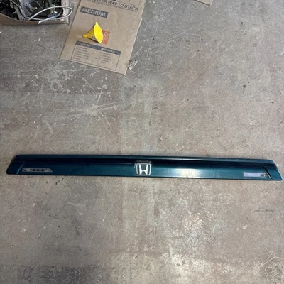 ALERÓN LABIO MALETERO HONDA PRELUDE SI 1983-1987 Foto 1 de 4