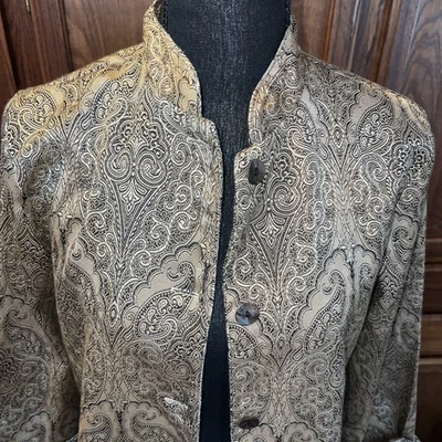 Chaqueta Blazer Chico's Talla 0 Negra Dorada Manga Larga Abotonada Carrera Foto 1 de 4