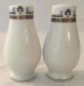 Vintage Bristol (Japan) Romano Salt and Pepper Shaker Set - Picture 1 of 4