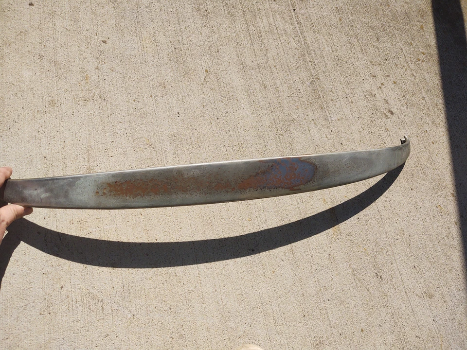 Capucha envolvente rejilla vertical original Austin Healey 3000 MK2 MK3 BJ7 BJ8, usada Foto 1 de 4