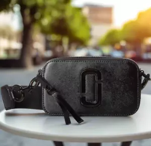 Black Women's Small Bag Snapshot Leather Shoulder Bag Crossbody Purse & Dust bag - Picture 1 of 6