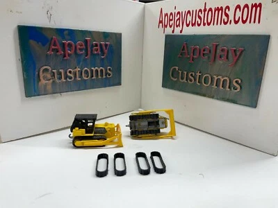 matchbox no 64 catapillar bulldozer 2 sets of tracks (DOZERS NOT INCLUDED) - Image 1 of 2