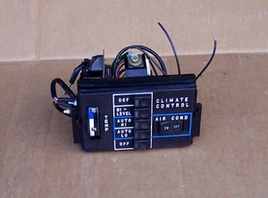 73 80 MERCEDES AC HEATER CLIMATE TEMPERATURE CONTROLS PUSH BUTTON 450SEL 280S - Picture 1 of 4