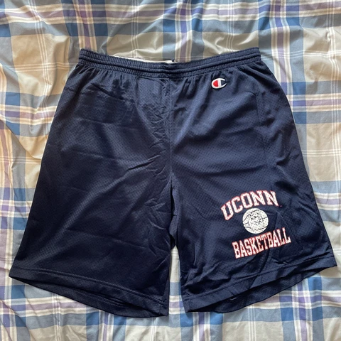 Champion UCONN Huskies Navy Blue Vintage Basketball Shorts Mens Size L /XL 36-38 Cover
