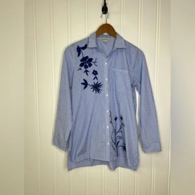 Motherhood Maternity Women's Floral Striped Button Front Top Blue White Size S - Image 1 of 4