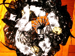 Halloween Wreath Decoration Large Deco Mesh SPIDER Top Hat Front Door Decoration - Picture 1 of 5