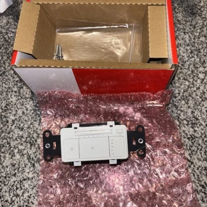 Legrand On-Q AU7010-WH Digital Audio Amplified Keypad, White NIB - Picture 1 of 4