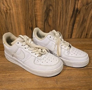 Women's Size 7.5 - Nike Air Force 1 '07 White - Picture 1 of 6