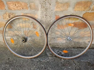 SHIMANO 600 ARABESQUE LAUFRADSATZ 6 GANG 700C CLINCHER - Bild 1 von 5