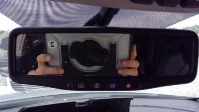 Espejo retrovisor interior delantero central usado se adapta a: Chevrolet Traverse 2011 con tele Foto 1 de 4